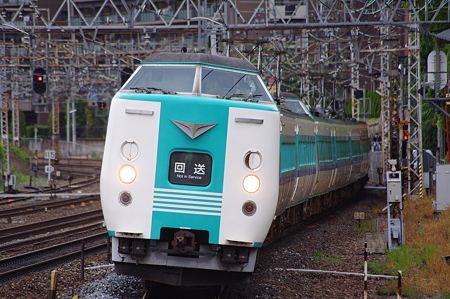 381系