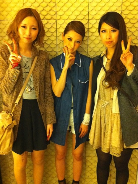 Emodaプロデューサーの 写真共有サイト フォト蔵