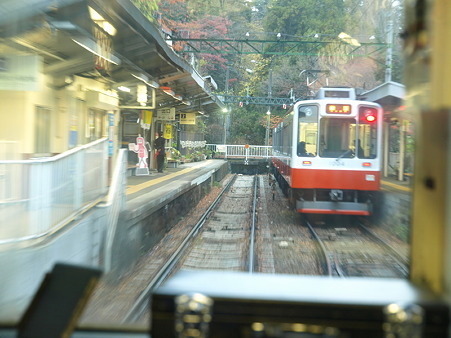 箱根登山電車の車窓(大平台駅界隈)