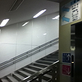 京王線分倍河原駅1番線への階段